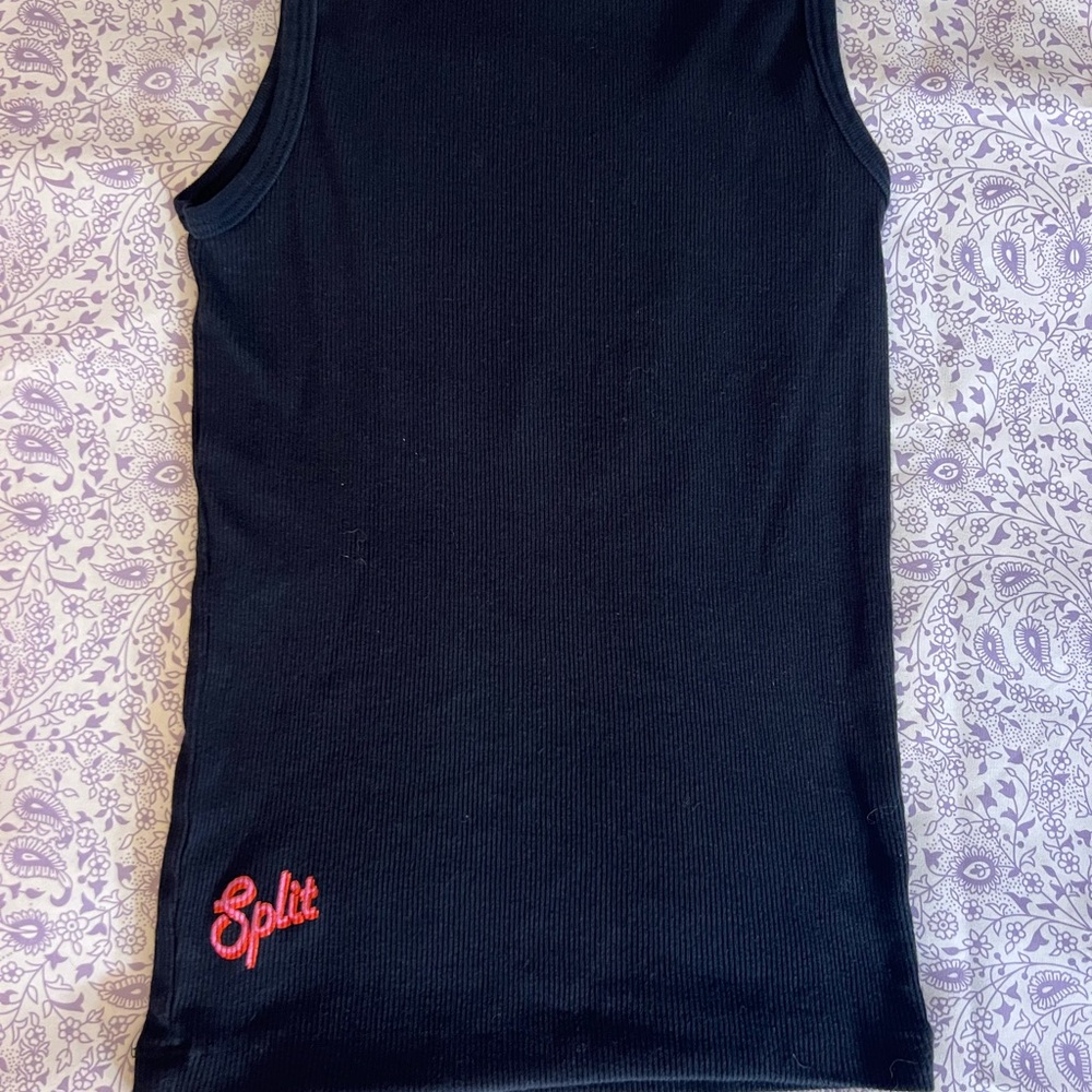Split Black Ribbed Tank Top - Picture 4 of 8